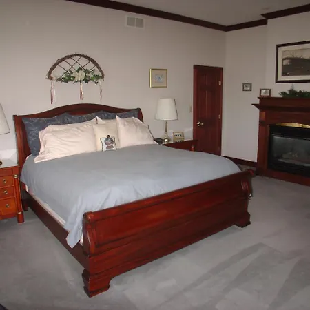 Brightwood Inn